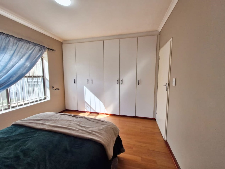 2 Bedroom Property for Sale in Protea Village Western Cape